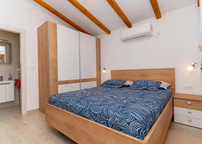 Celtis Willa Poljice